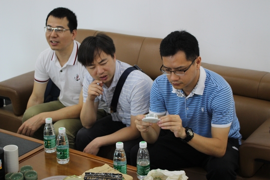 老师们欣赏企业产品（2）.jpg