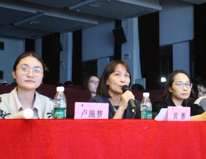 评委点评.JPG