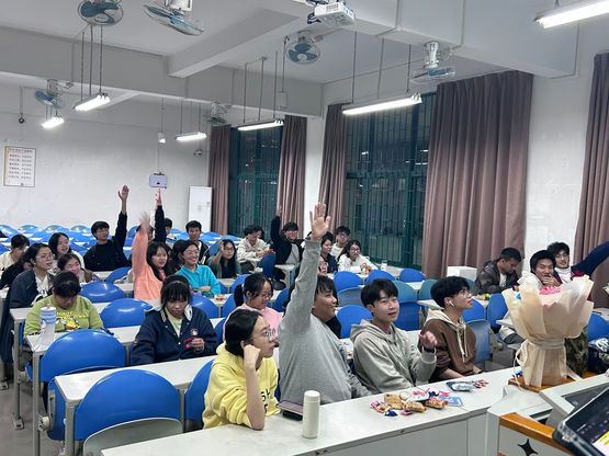 图3游戏互动现场1.jpg