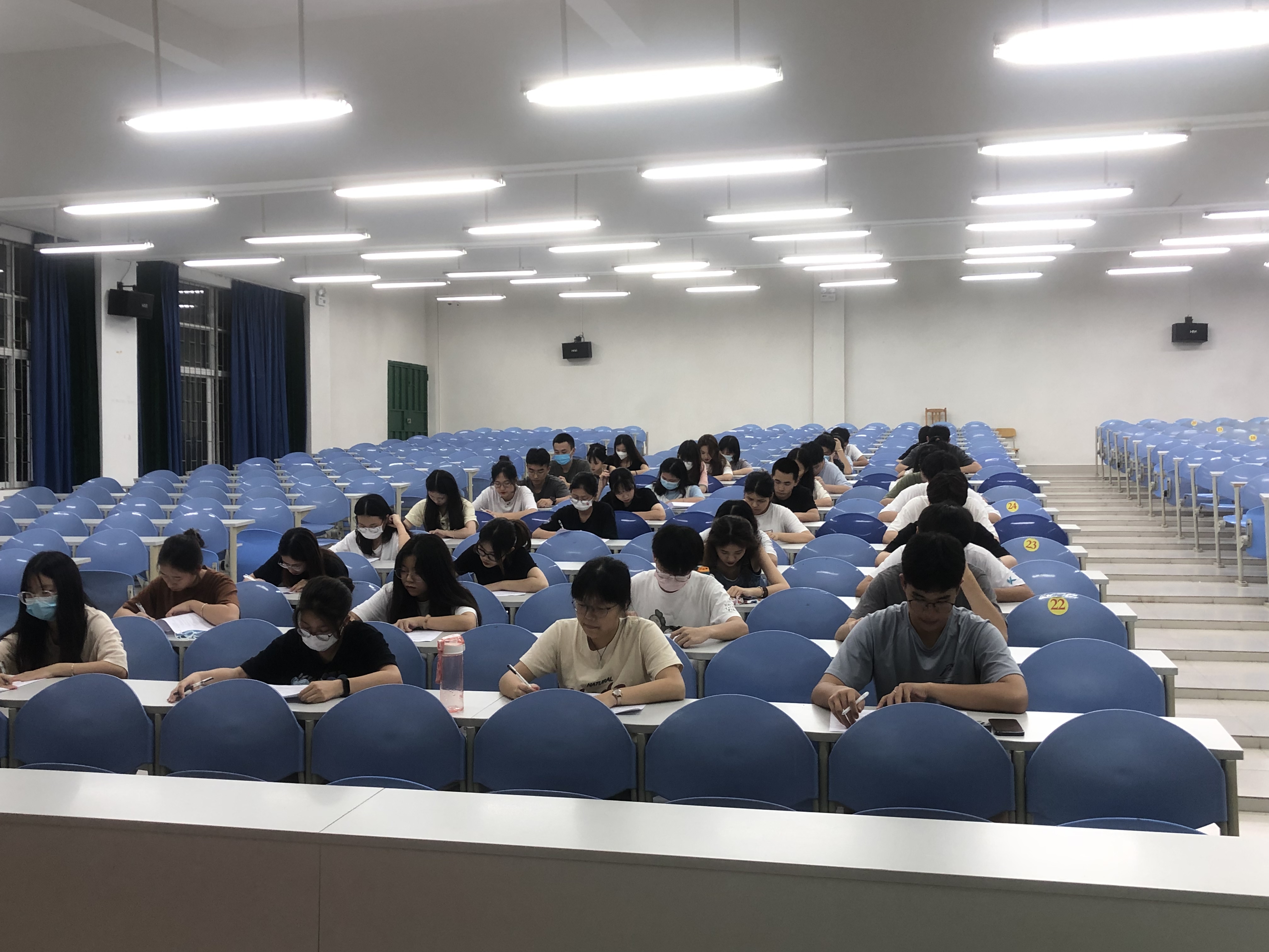 青马党支部开展2021-2022学年第二学期入党积极分子培训班结业考试