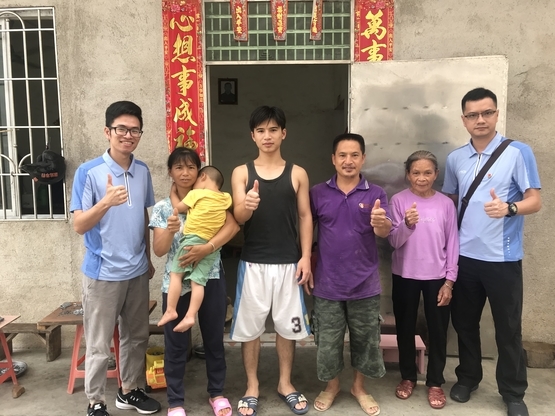 走访大合照.jpg