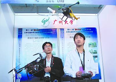 【挑战杯】第十二届“挑战杯”决赛开幕 华软学生作品受关注
