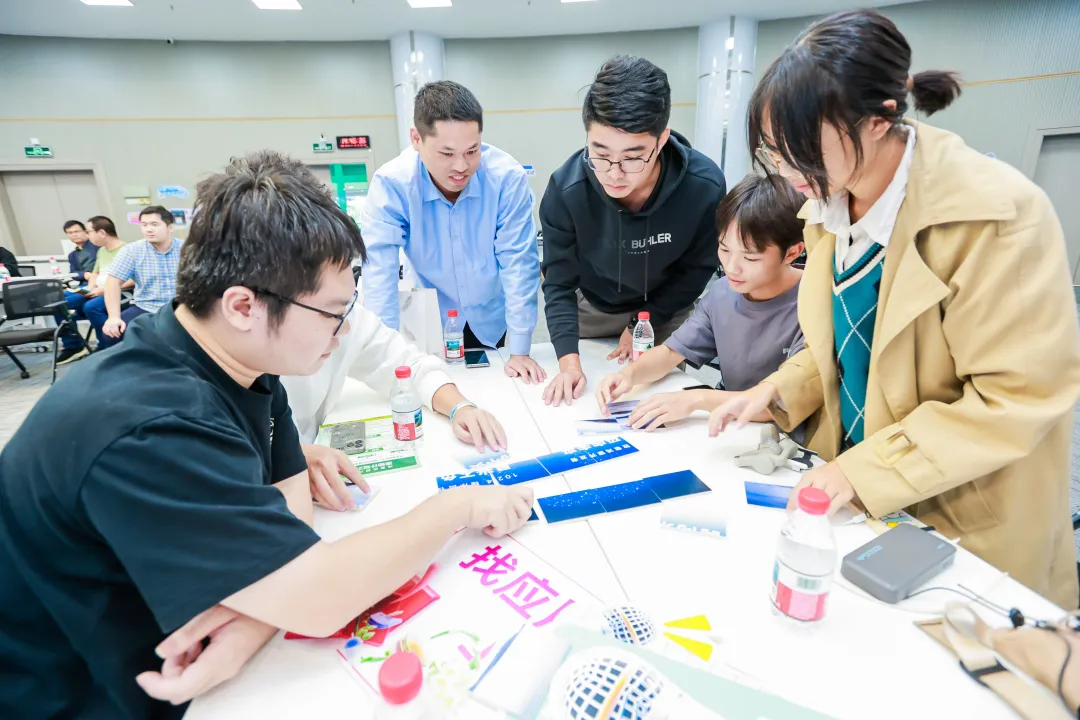 13974